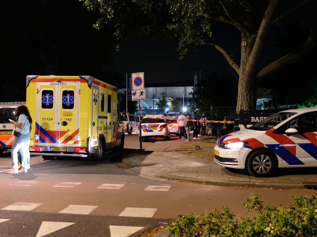 Schietpartij op de Abraham van Stolkweg in Rotterdam (Bron: Media TV)