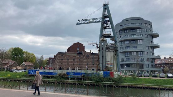 Utrechtse monumentale blikvanger roest weg door strijd om blauwe hekken