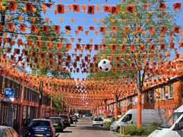 Haagse Marktweg helemaal oranje: 'Er hangt 29 kilometer aan vlaggetjes'