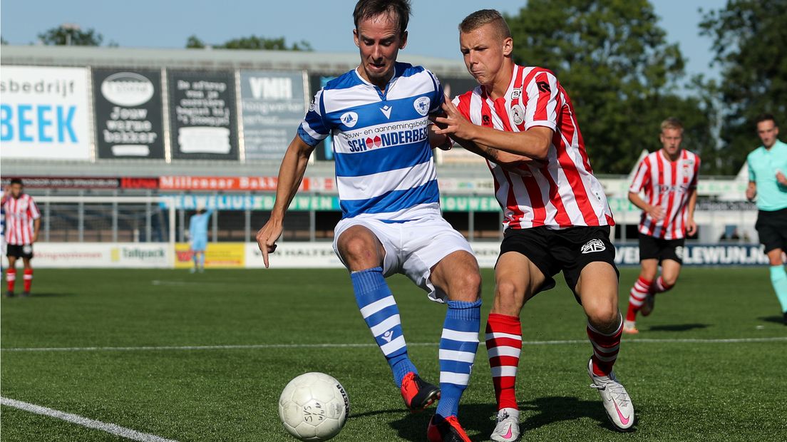 Spakenburg speelt in de tweede divisie