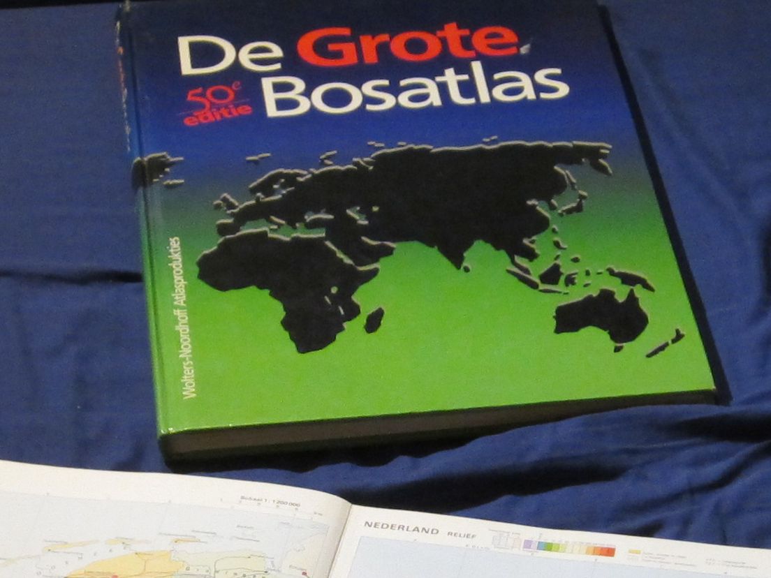 De jubileumeditie van de Bosatlas uit 1988