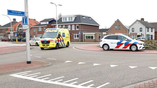 112 Nieuws | Fietser naar ziekenhuis na aanrijding in Rijssen.