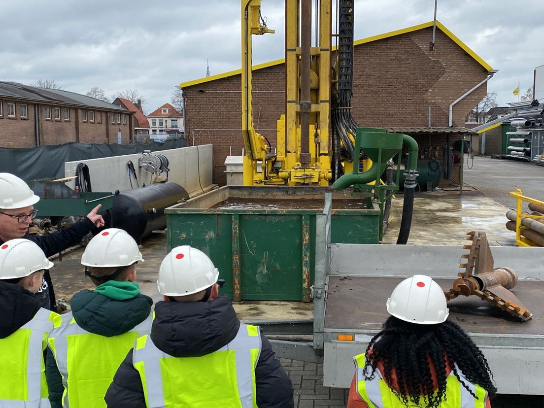 Basisschoolleerlingen uit Dedemsvaart maken kennis met de wereld van techniek