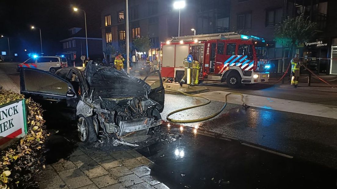 De plek van de autobrand en de aanrijding.