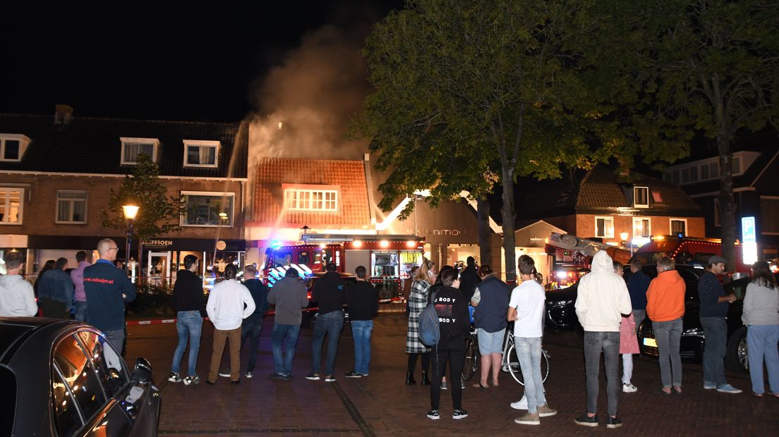 De brand trok flink wat bekijks