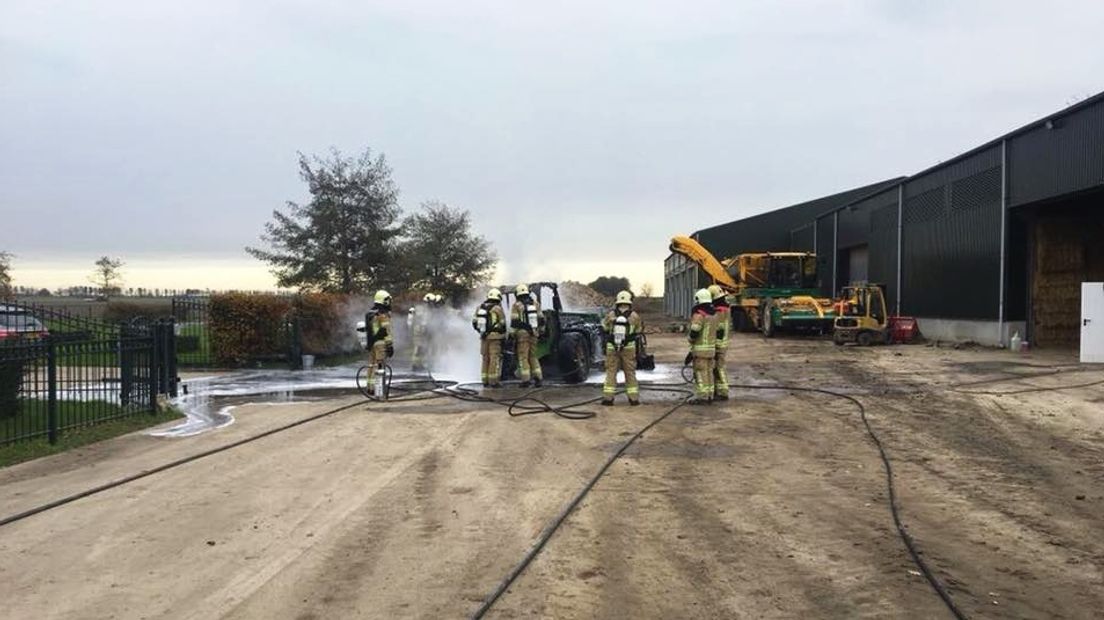 Verreiker uitgebrand in Colijnsplaat