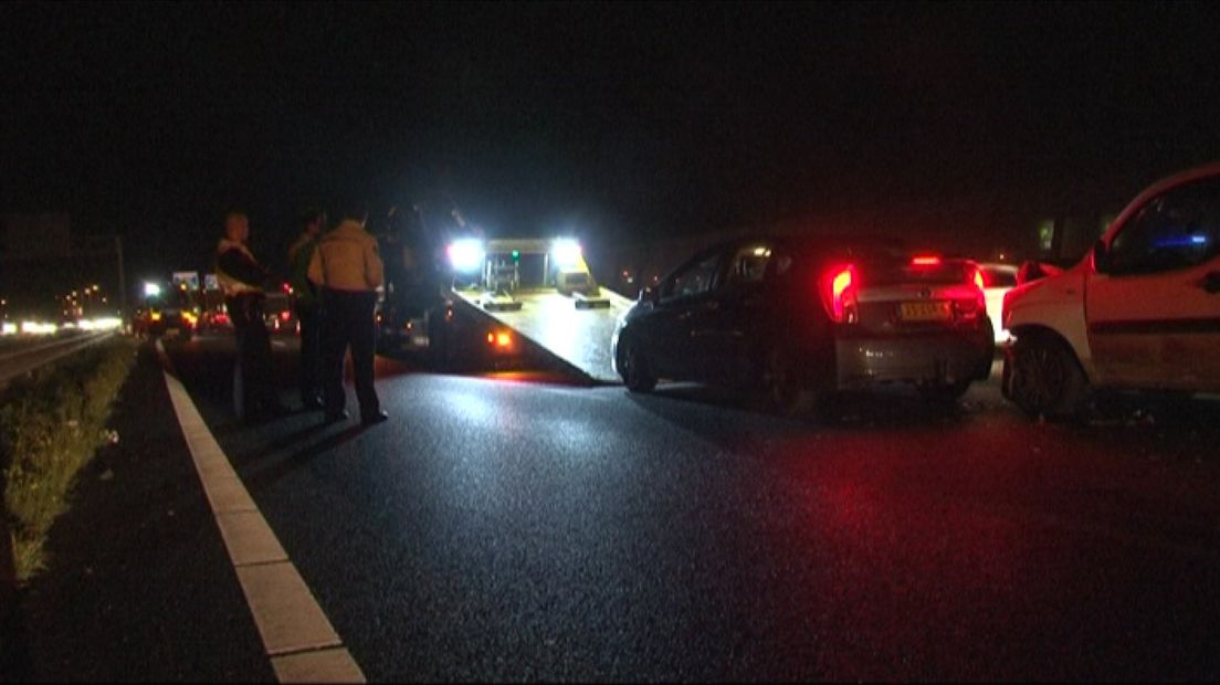Ongeluk met meerdere auto's op A30