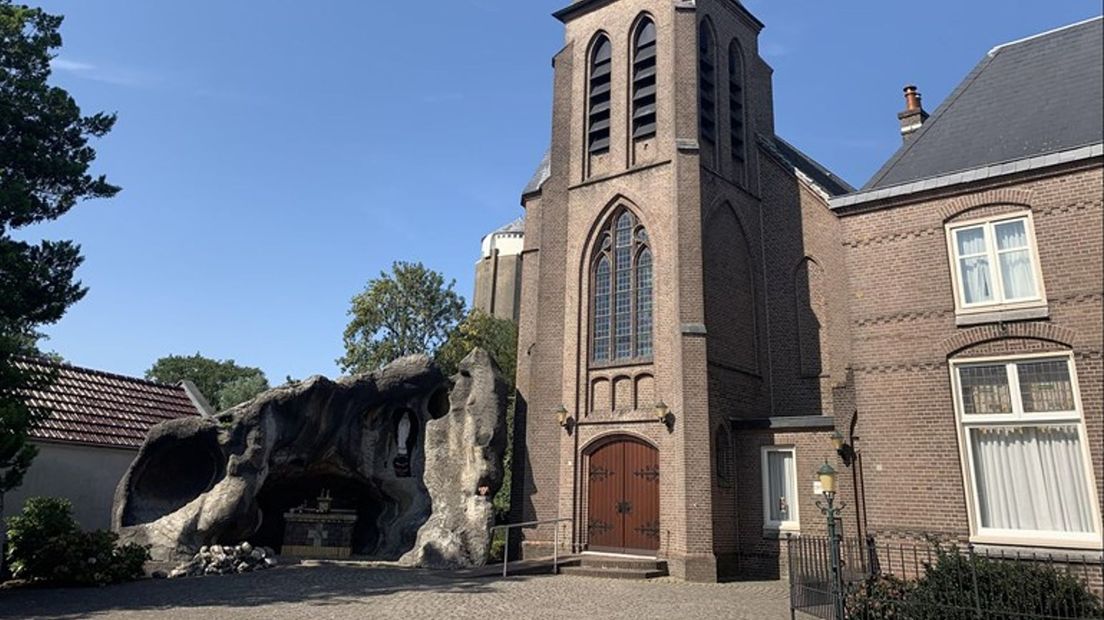 De kerk in Vriezenveen is een van de vele kerken die dicht gaat.