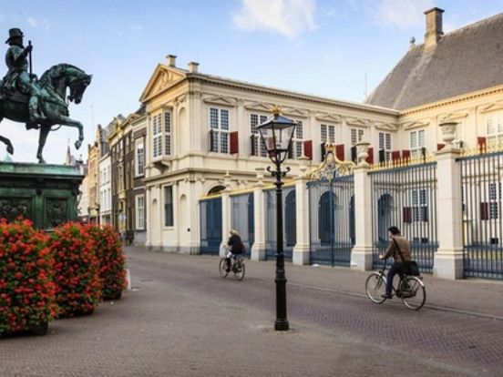 Paleis Noordeinde en Koninklijke Stallen deze zomer tien dagen open voor publiek