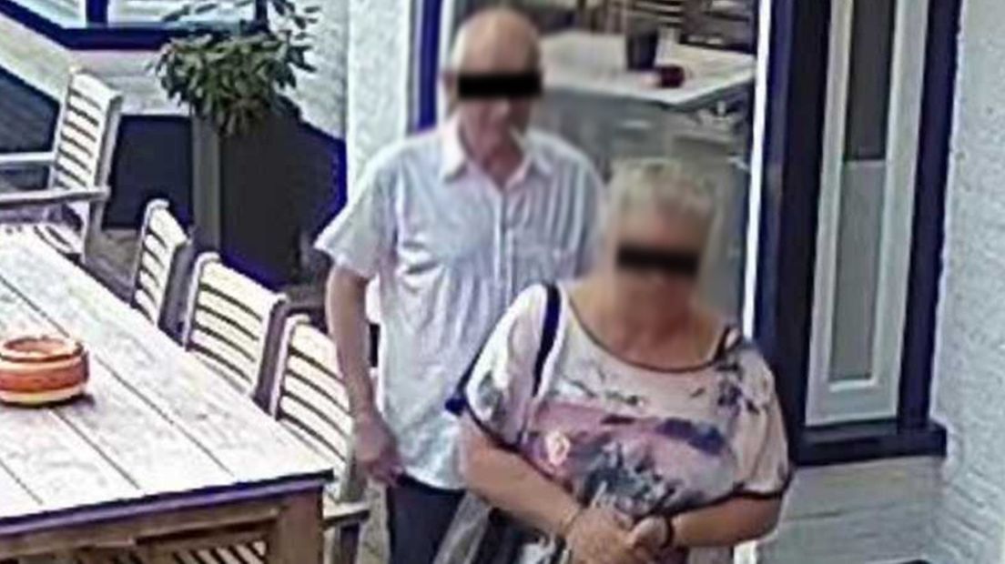 De zogeheten hotelpiraten Jan V. en Jolanda H. staan dinsdag voor de rechter.