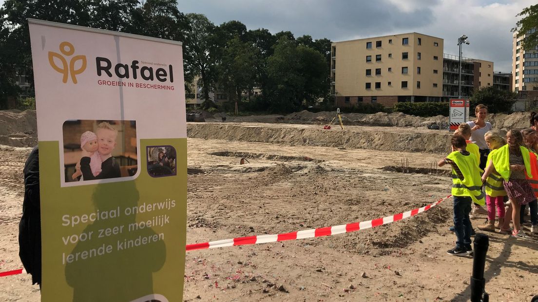 Vandaag werd de eerste paal geslagen