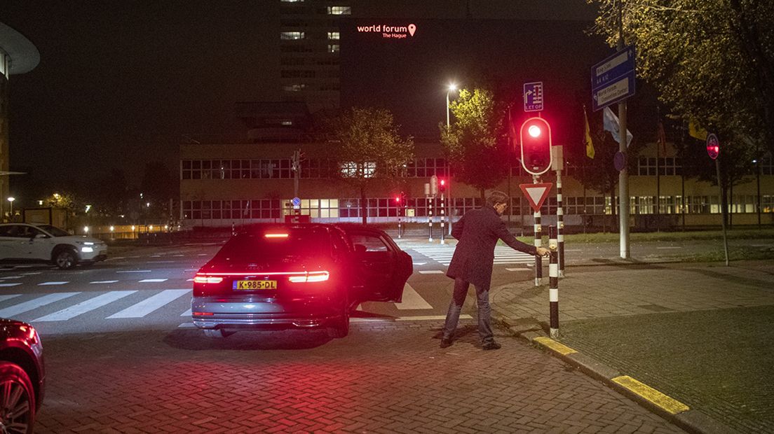 Kabinet overlegt verder over te nemen coronamaatregelen