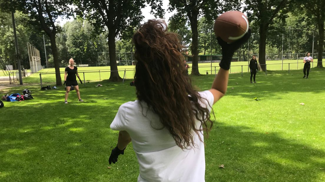 Tijdens een try-out konden geïnteresseerden een introductieles krijgen