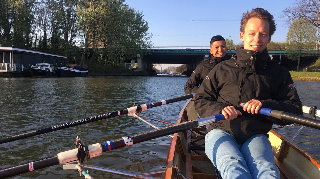 Bart Vollebergh, voorzitter van Orca, op het Merwedekanaal