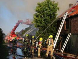 Woonboerderij in Oudenhoorn verwoest na uitslaande brand