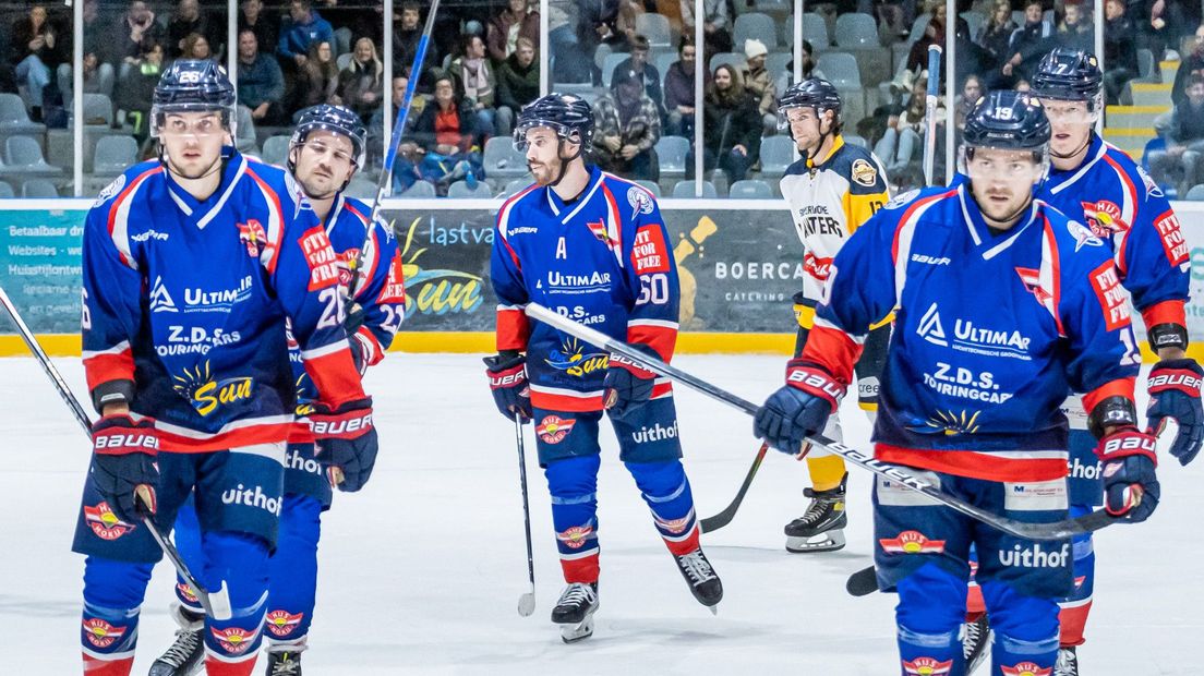 De ijshockeyers van Hijs Hokij