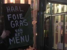 Zes aanhoudingen bij bezetting restaurant Utrecht uit protest tegen foie gras