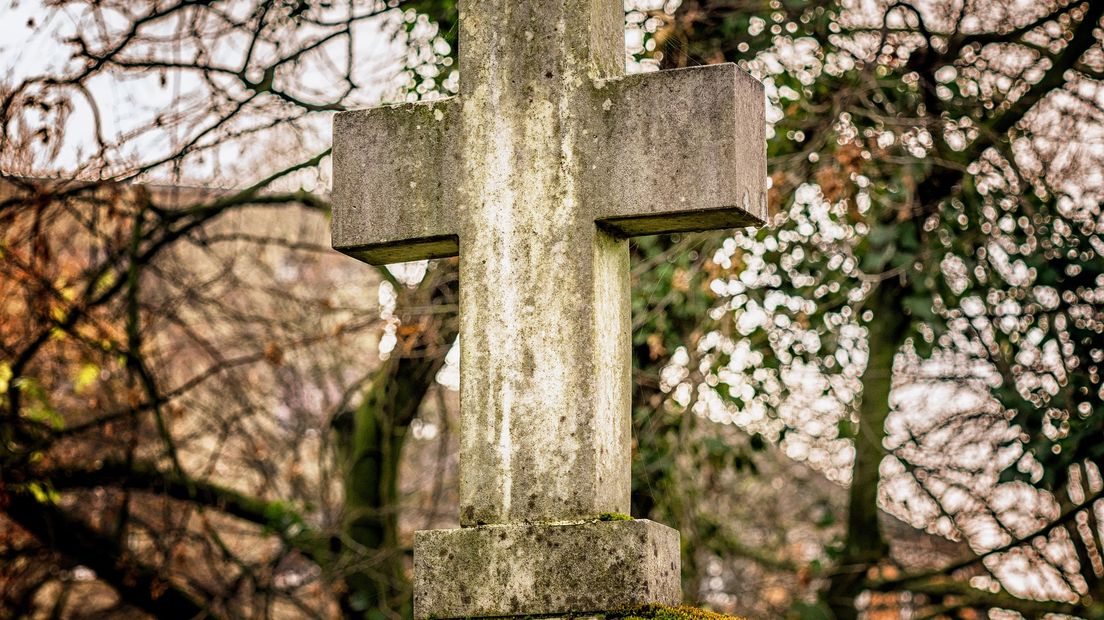 Er komt 15.000 euro voor beide begraafplaatsen (Rechten: pixabay.com)