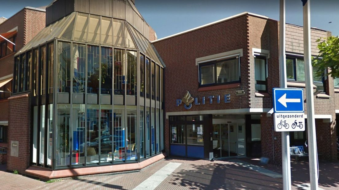Het politiebureau aan het Burgemeester Wegstapelplein