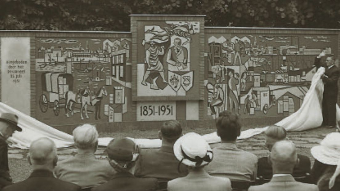 Onthulling Berk monument van kunstenaar Lex Horn in 1951