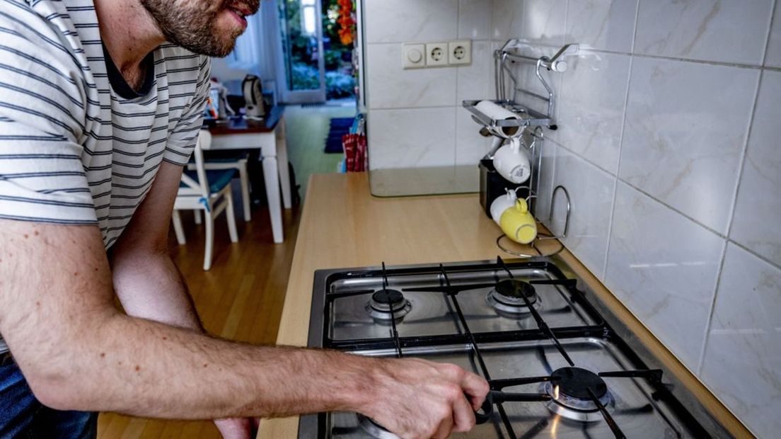 Arnhem trekt de knip voor energierekening minima.
