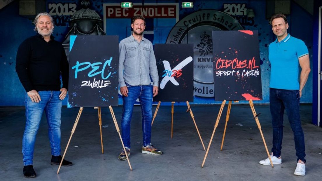 Circus.nl wordt de nieuwe hoofdsponsor van PEC Zwolle, links algemeen directeur Xander Czaikowski