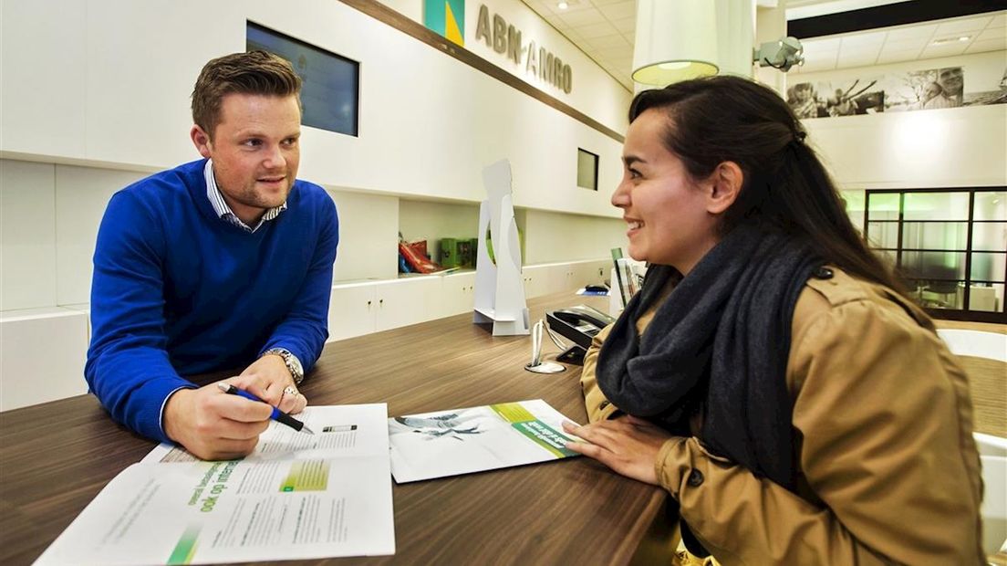 Bankmedewerker van de ABN AMRO