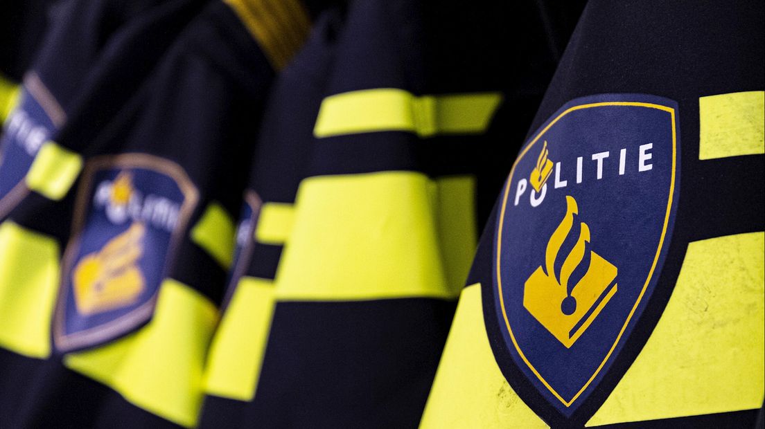 Politie logo op jas