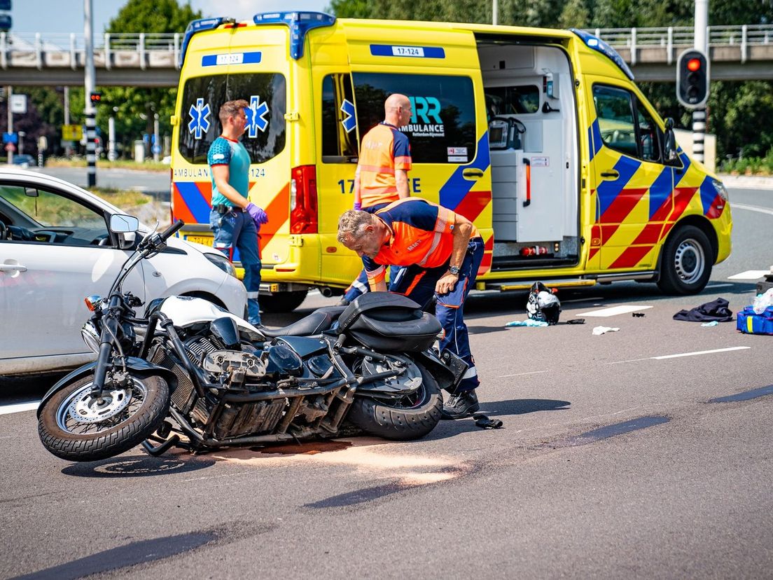 Motorrijder zwaargewond bij ongeluk in Capelle aan den IJssel