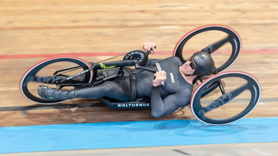 Jetze Plat in zijn succesvolle werelduurrecordpoging