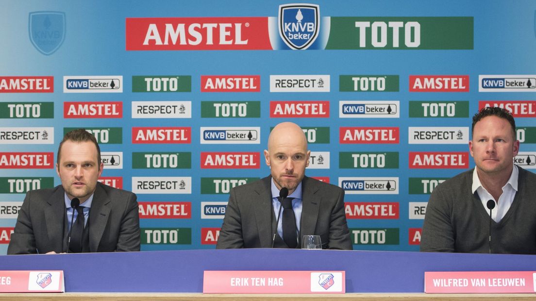 Wilfred van Leeuwen naast toenmalig FC Utrecht-trainer Erik ten Hag