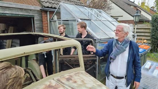 Oldtimer na bijna 50 jaar uit garage als geschenk
