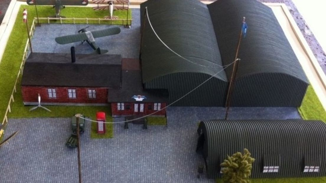 Een maquette van het te realiseren luchtoorlogmuseum