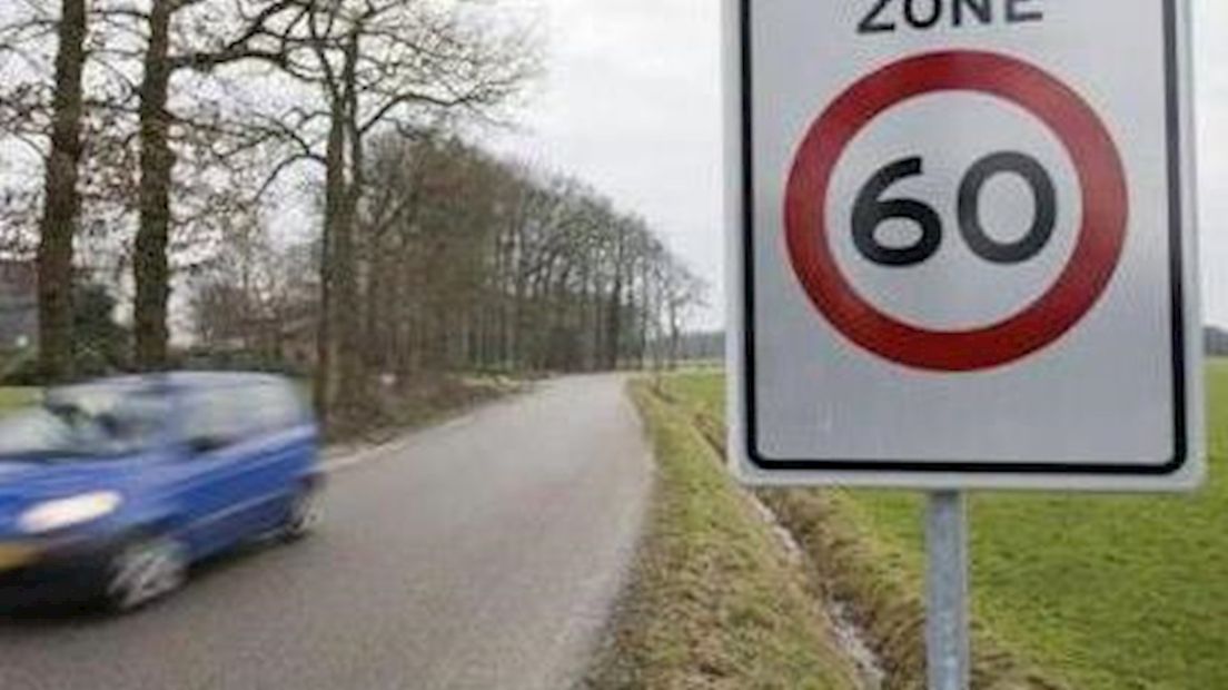 Auto te hard in Dalfsen