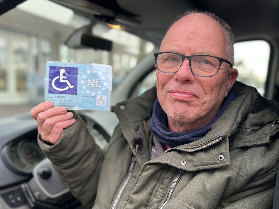 Kritiek op dure parkeerkaart gehandicapten: in de ene gemeente betaal je niks, in Vijfheerenlanden 223 euro
