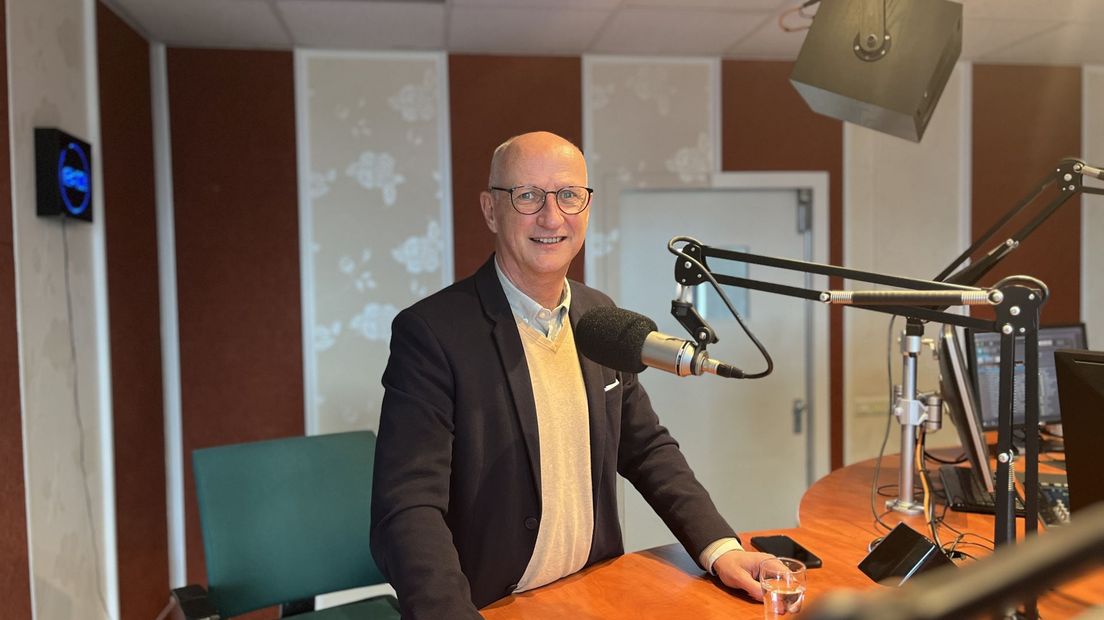 Burgemeester Rob van der Zwaag was te gast in het radioprogramma De Zeeuwse Kamer