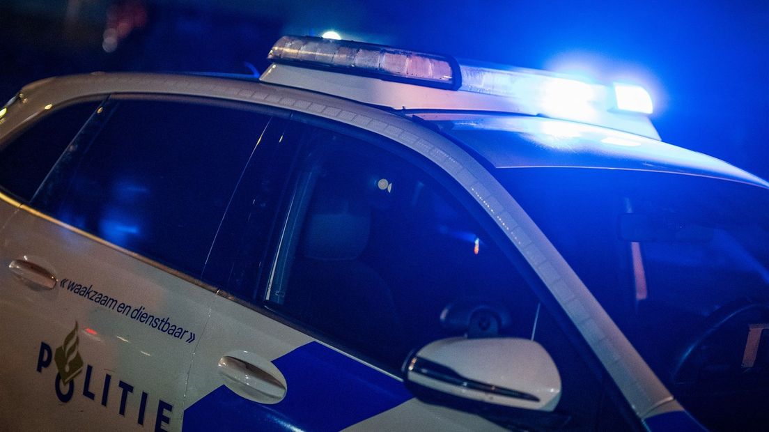 e vrouw heeft een rijverbod opgelegd gekregen en haar rijbewijs is ingenomen. Vervolgens mocht ze naar huis. Ze zal later een verklaring af moeten leggen.