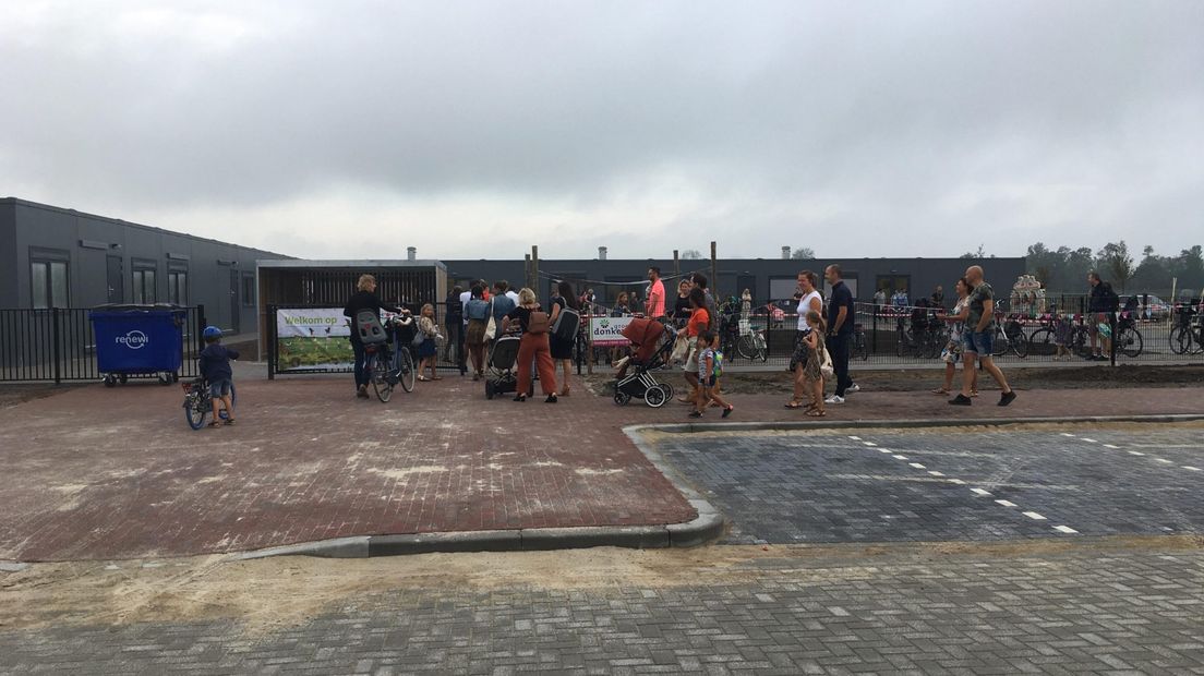 De tijdelijke school en kinderopvang van SKSG in Meerstad