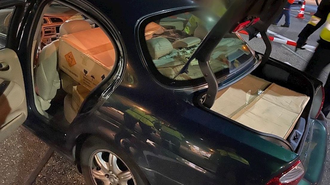 Met 177 kilo vuurwerk in de auto betrapt in Zwolle