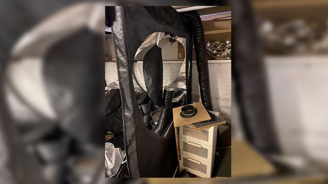 Kapotte kwekerij na ontmanteling