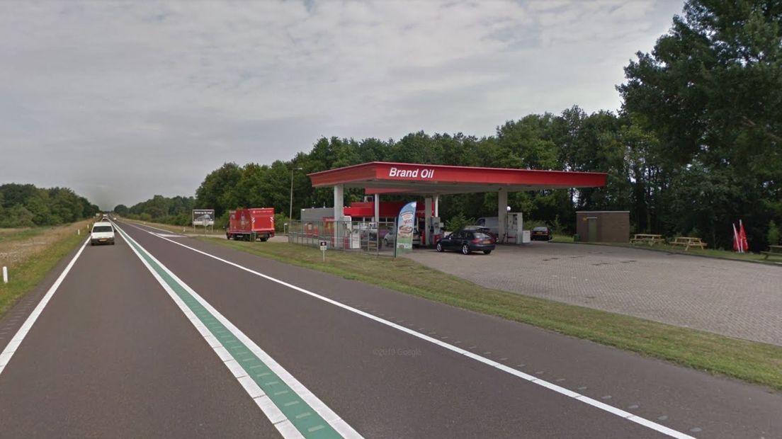 brand oil n34 zuidlaren tankstation