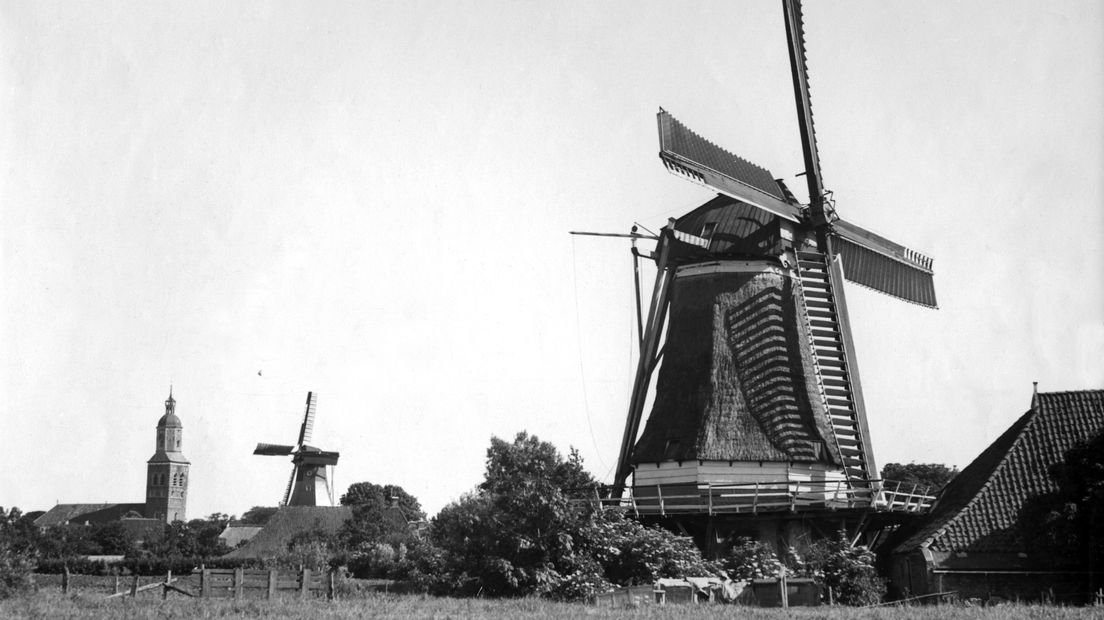 Een van de dorpen die voorbijkomt in de quiz, gefotografeerd in de jaren 30