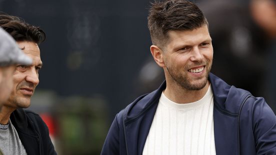 Huntelaar langer bij Ajax • Operatie Buitink geslaagd