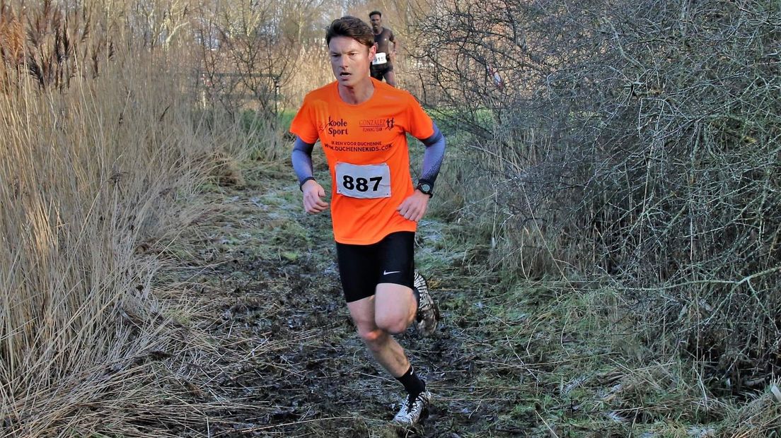 Danny Huibregtse schrijft de Kustcross in Vlissingen op zijn naam