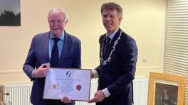Oud-voorzitter Abel Tasmanmuseum in Lutjegast onderscheiden met Erepenning