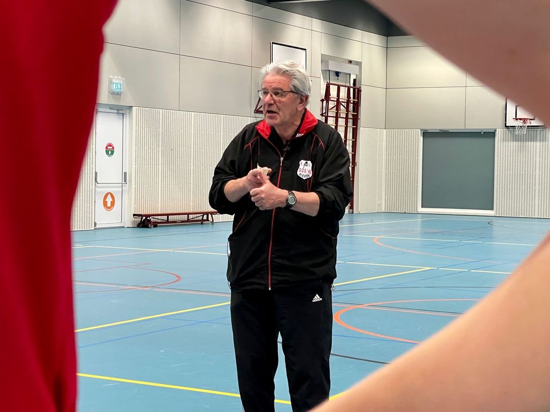 Van Gunst geniet van laatste kunstje als hoofdtrainer DOS'46