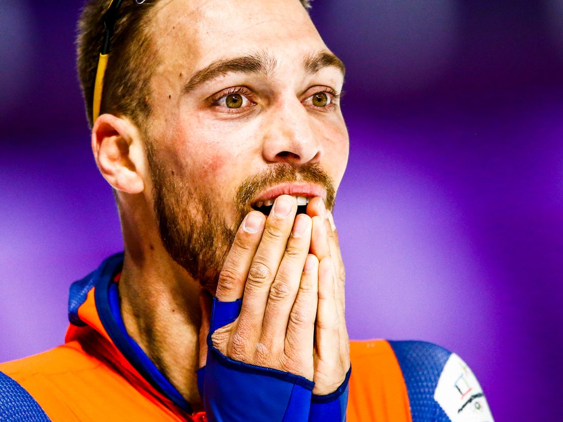 Kjeld Nuis niet tevreden over ijs in Thialf (Rechten: ANP/Vincent Jannink)