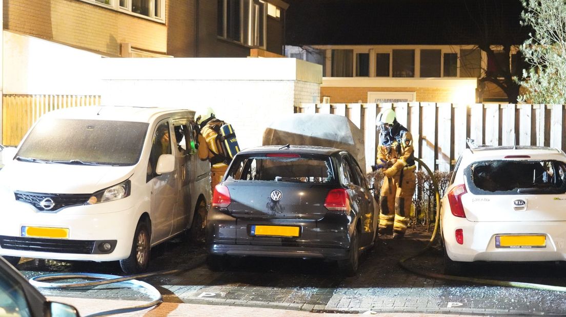 Drie beschadigde auto's