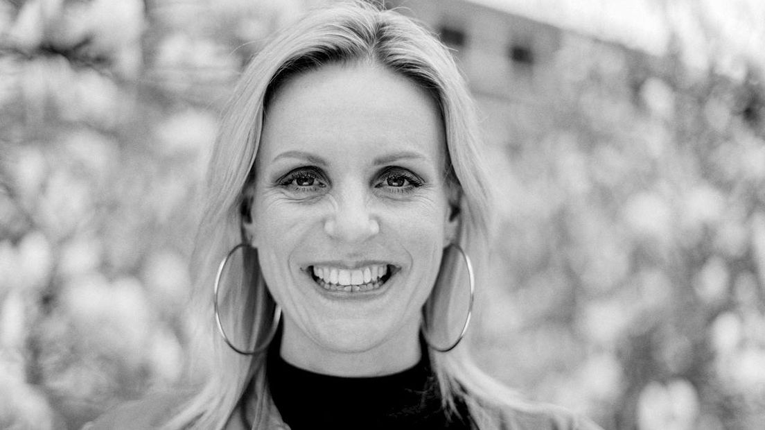 Daniëlle Lous geeft zich bloot met 'Naakt'