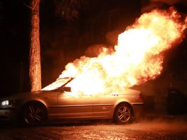 112-nieuws | Auto in vlammen op - Inbreker gepakt na dna op steen